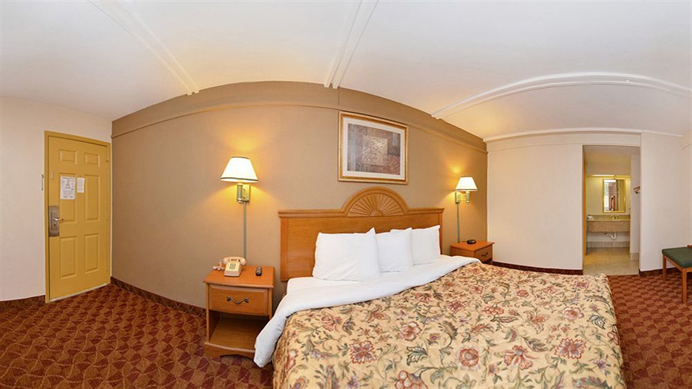 Spanish Trace Inn 阿森斯 外观 照片