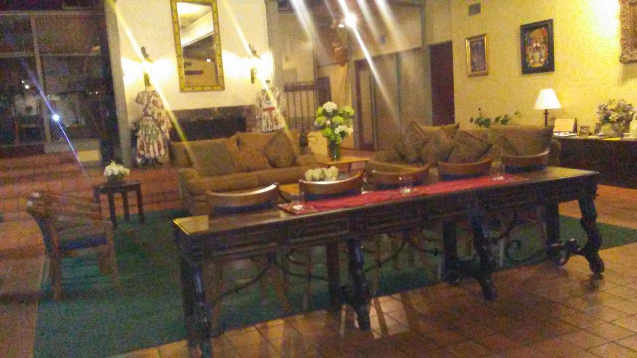 Spanish Trace Inn 阿森斯 外观 照片