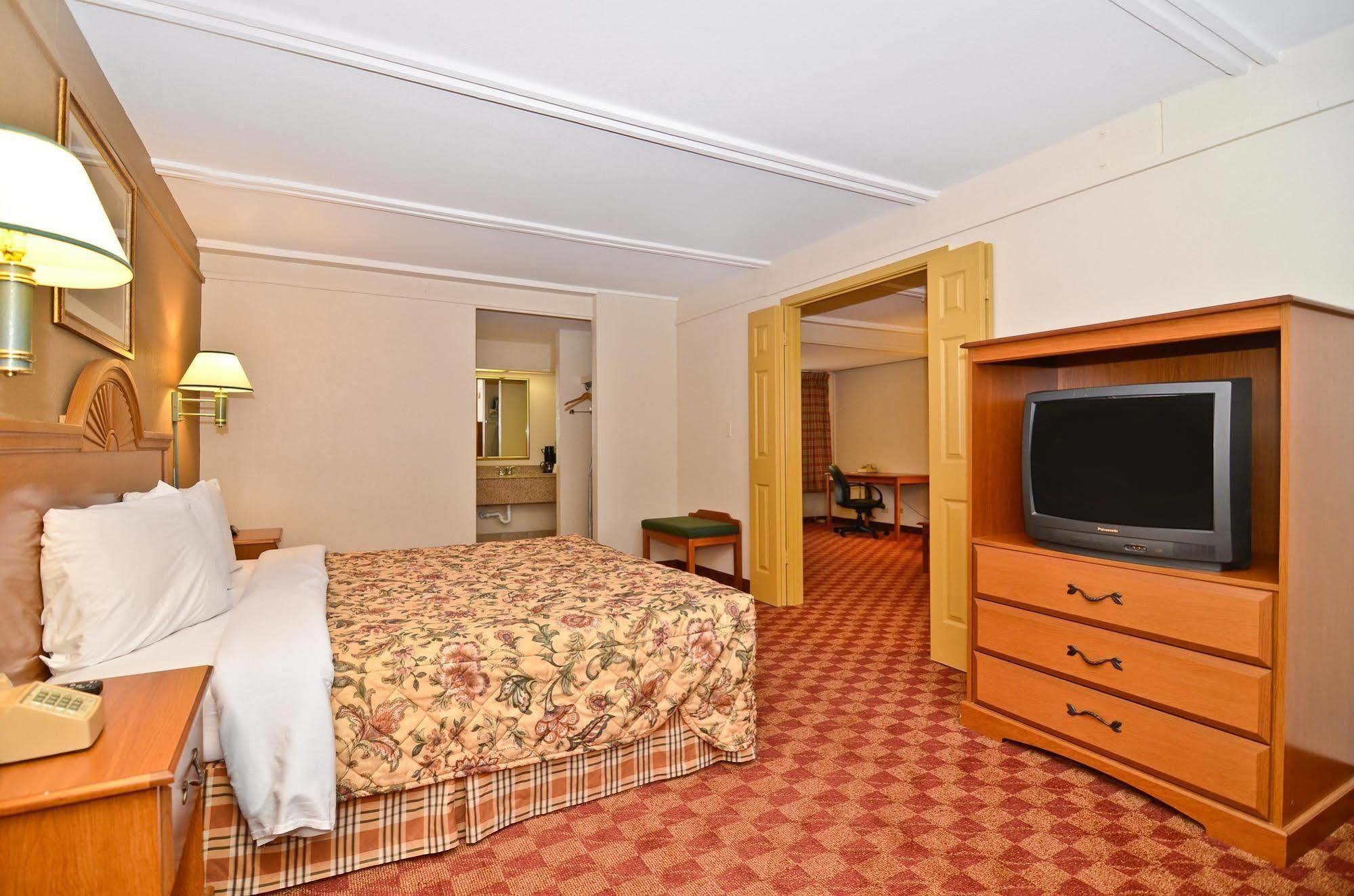 Spanish Trace Inn 阿森斯 外观 照片