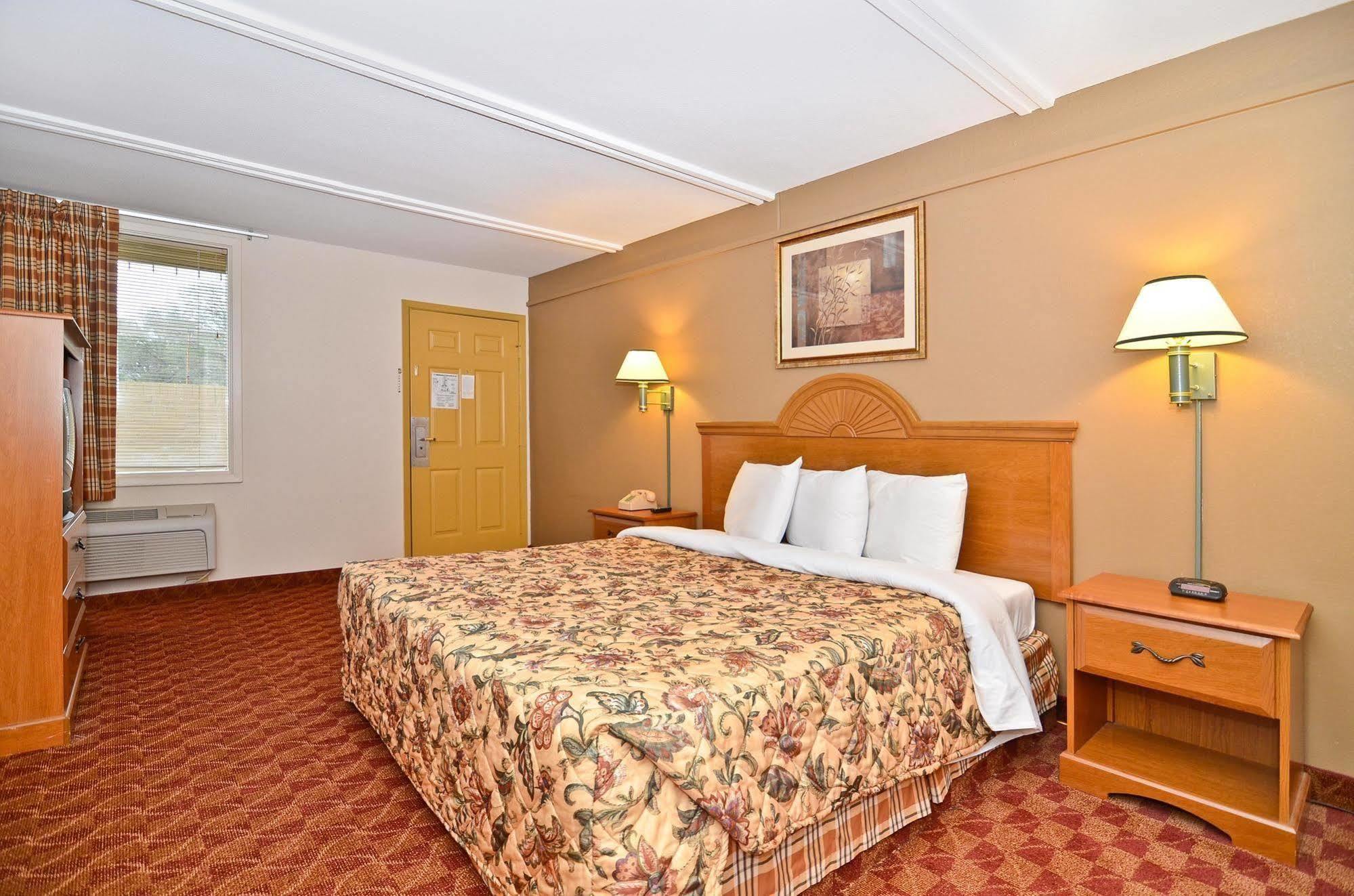 Spanish Trace Inn 阿森斯 外观 照片